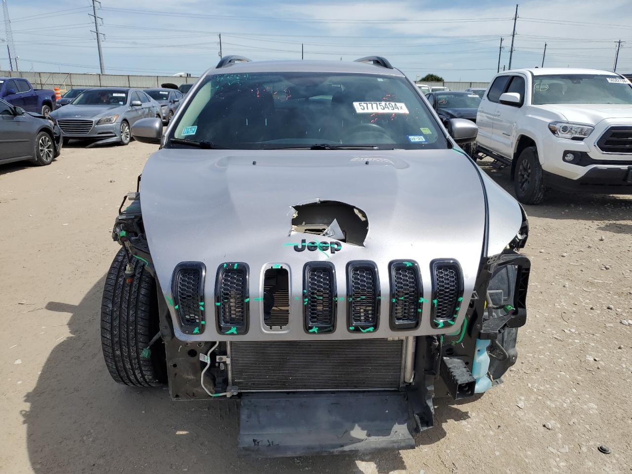 1C4PJLCB7JD542894 2018 Jeep Cherokee Latitude