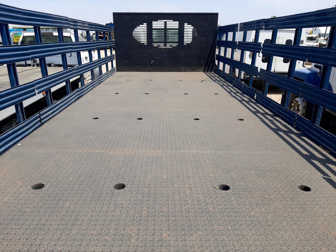 JALE5W160E7301118 2014 Isuzu Nrr