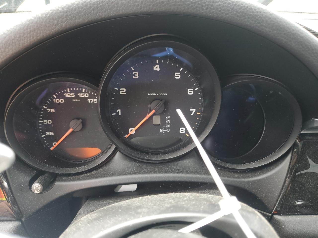 WP1AA2A52JLB18962 2018 Porsche Macan