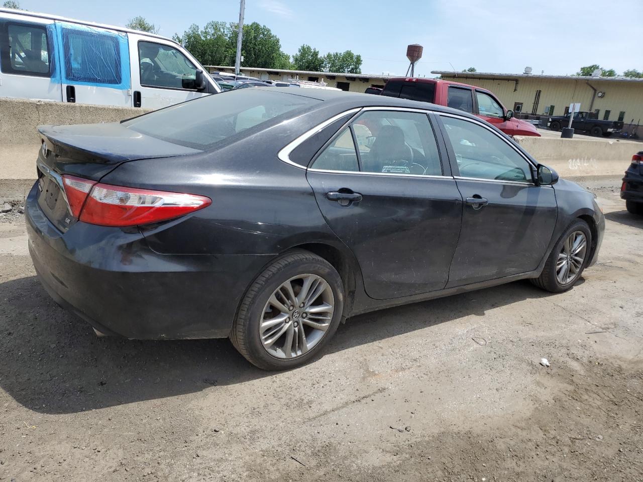 2017 Toyota Camry Le vin: 4T1BF1FK3HU704490