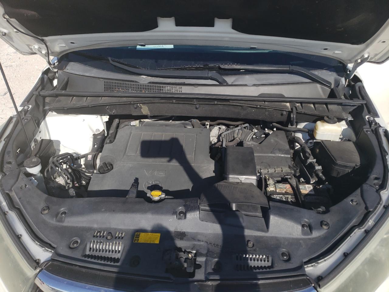 5TDJKRFH0FS156688 2015 Toyota Highlander Xle