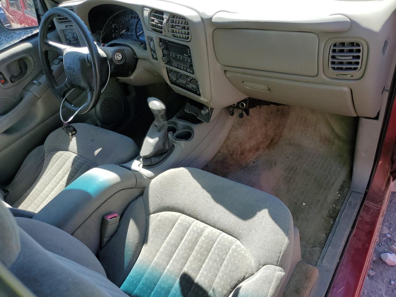 1GNCS18W22K182532 2002 Chevrolet Blazer