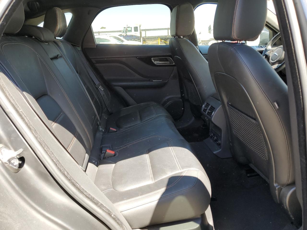 SADCK2BV0HA069535 2017 Jaguar F-Pace Prestige