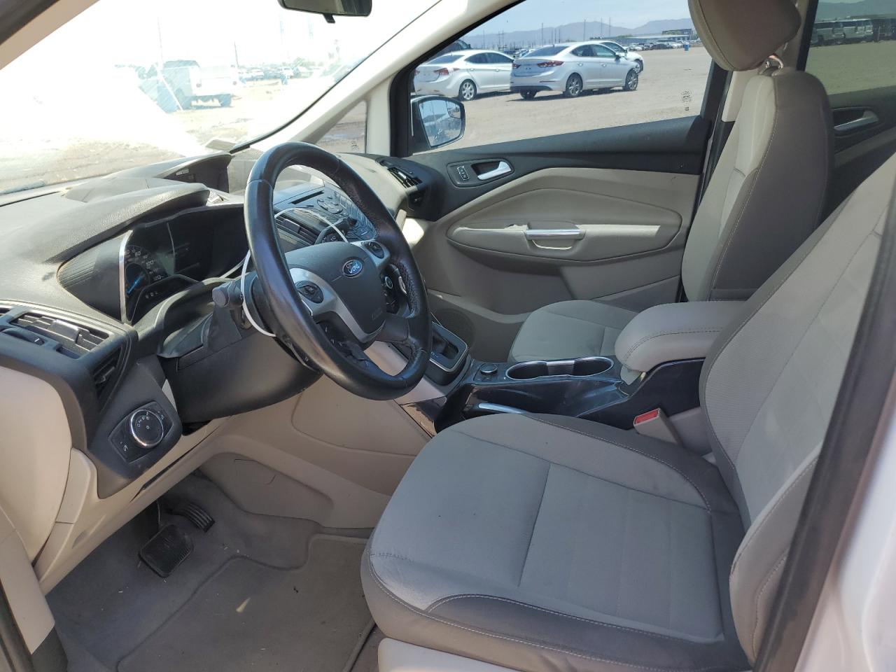 1FADP5AU6EL509002 2014 Ford C-Max Se