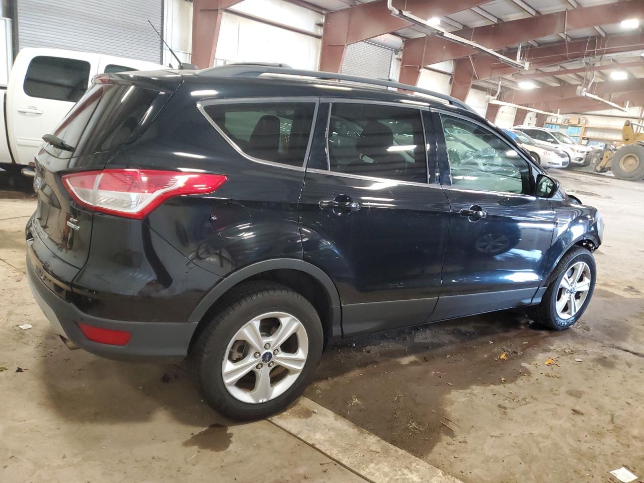 1FMCU9GX3GUC76244 2016 Ford Escape Se