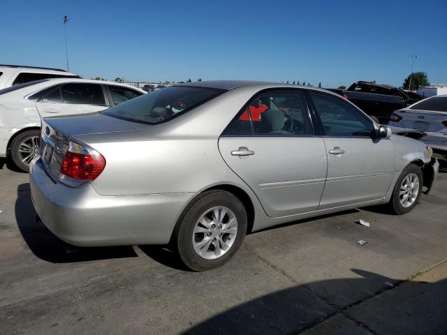 2005 Toyota Camry Le VIN: 4T1BF30K15U098381 Lot: 57350734