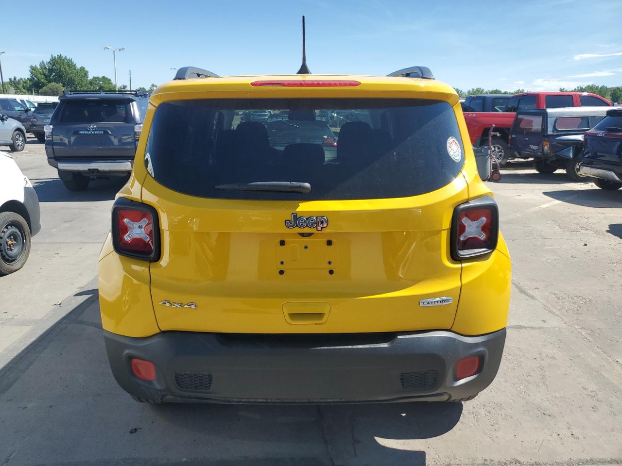 ZACCJBBB3JPH44921 2018 Jeep Renegade Latitude