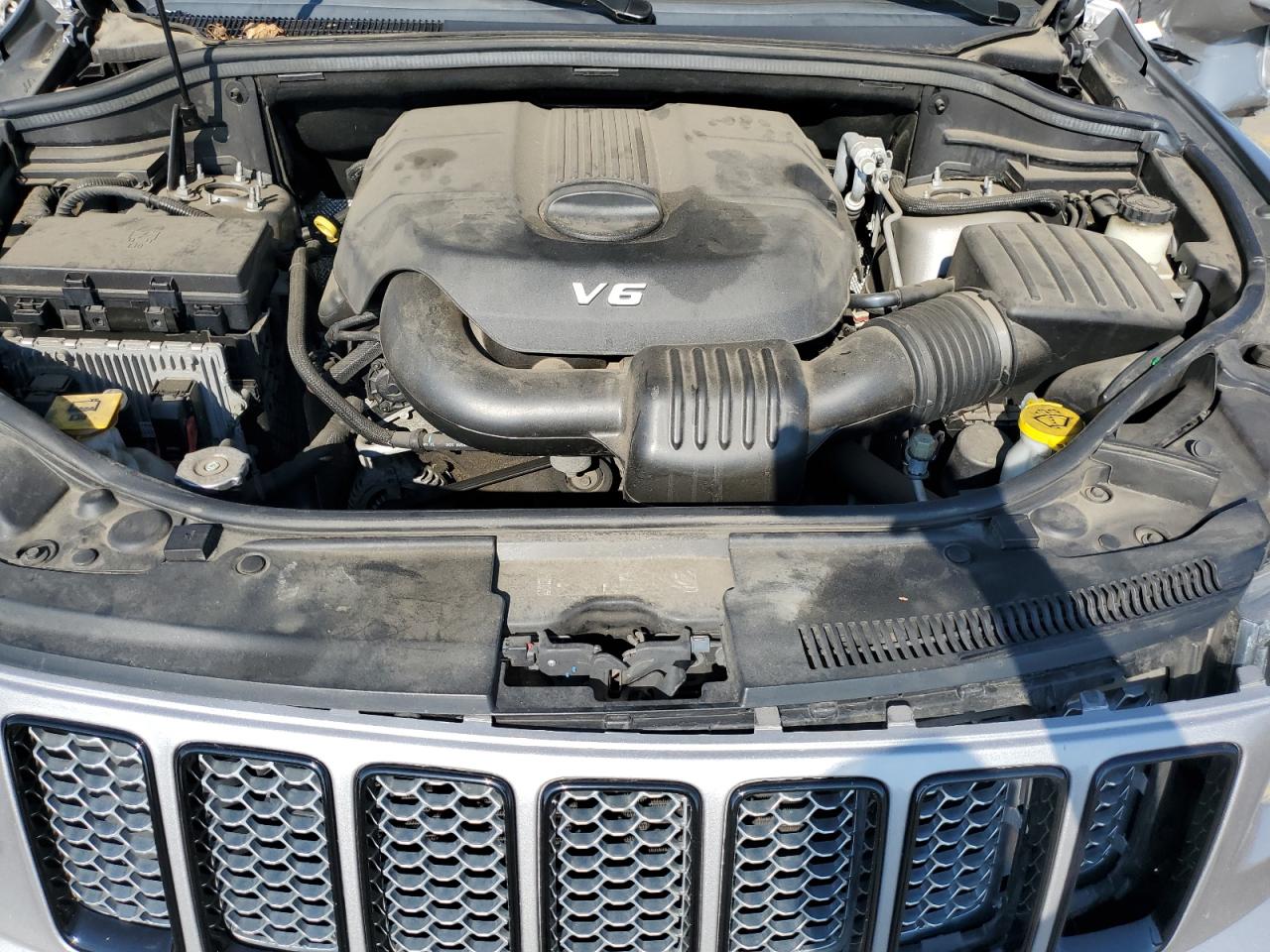 1C4RJFAGXFC165399 2015 Jeep Grand Cherokee Laredo