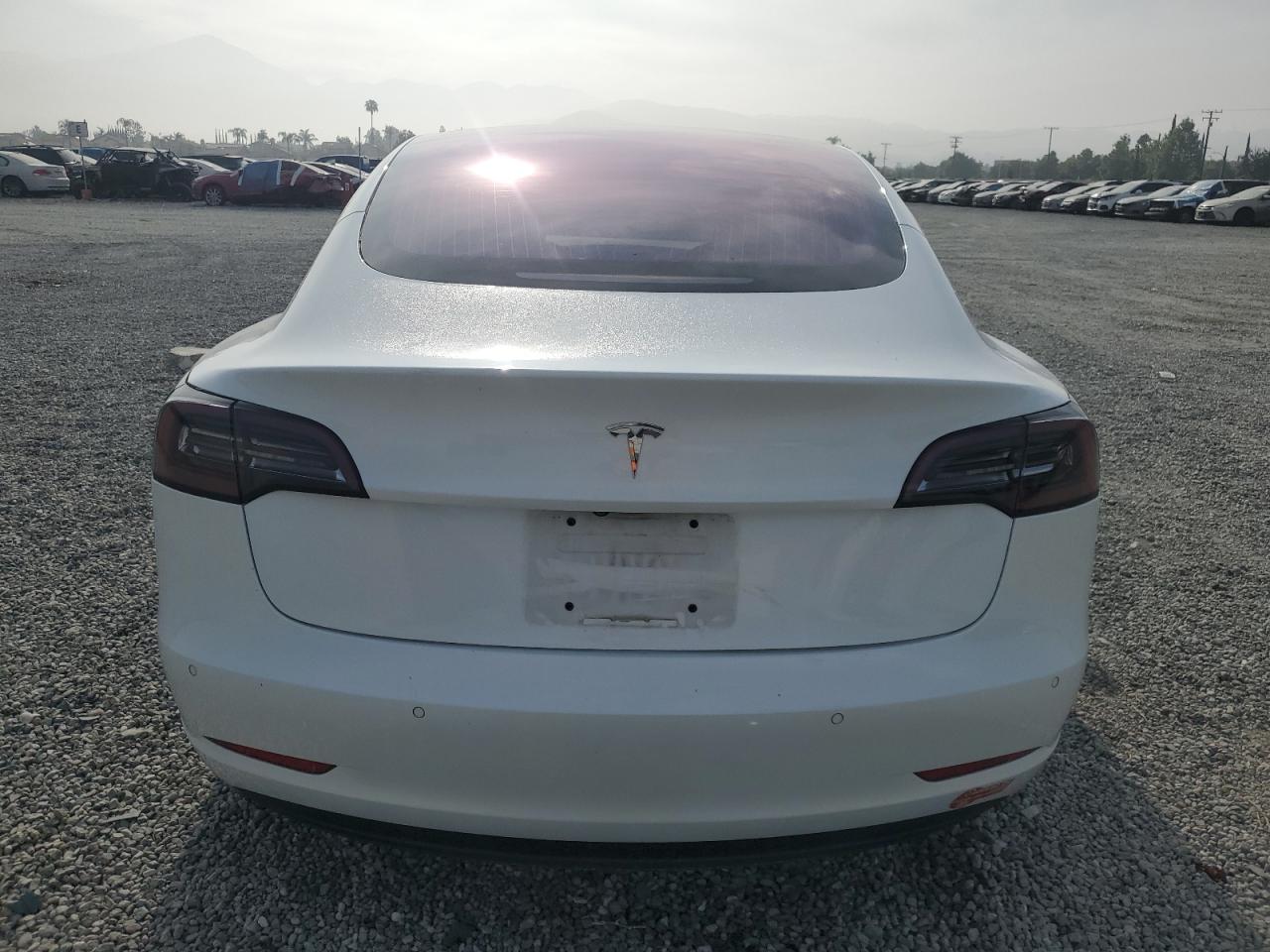 5YJ3E1EA2JF010005 2018 Tesla Model 3