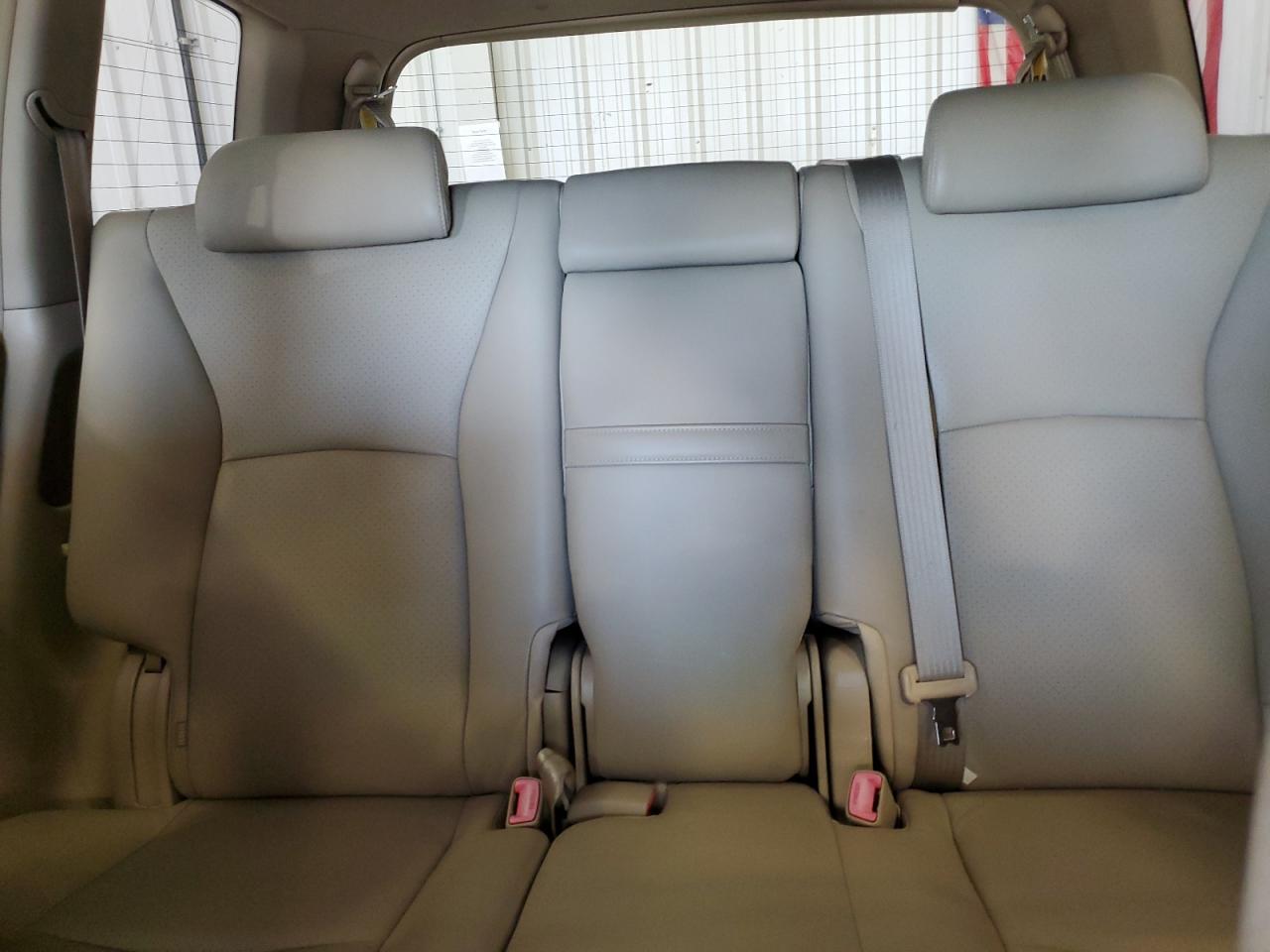 JTEEP21A840038002 2004 Toyota Highlander