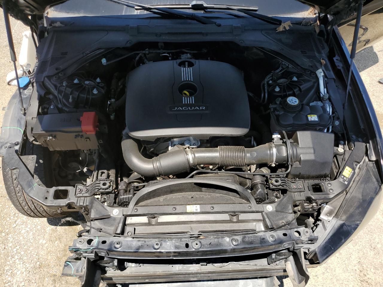 SAJAR4BG7HA976201 2017 Jaguar Xe