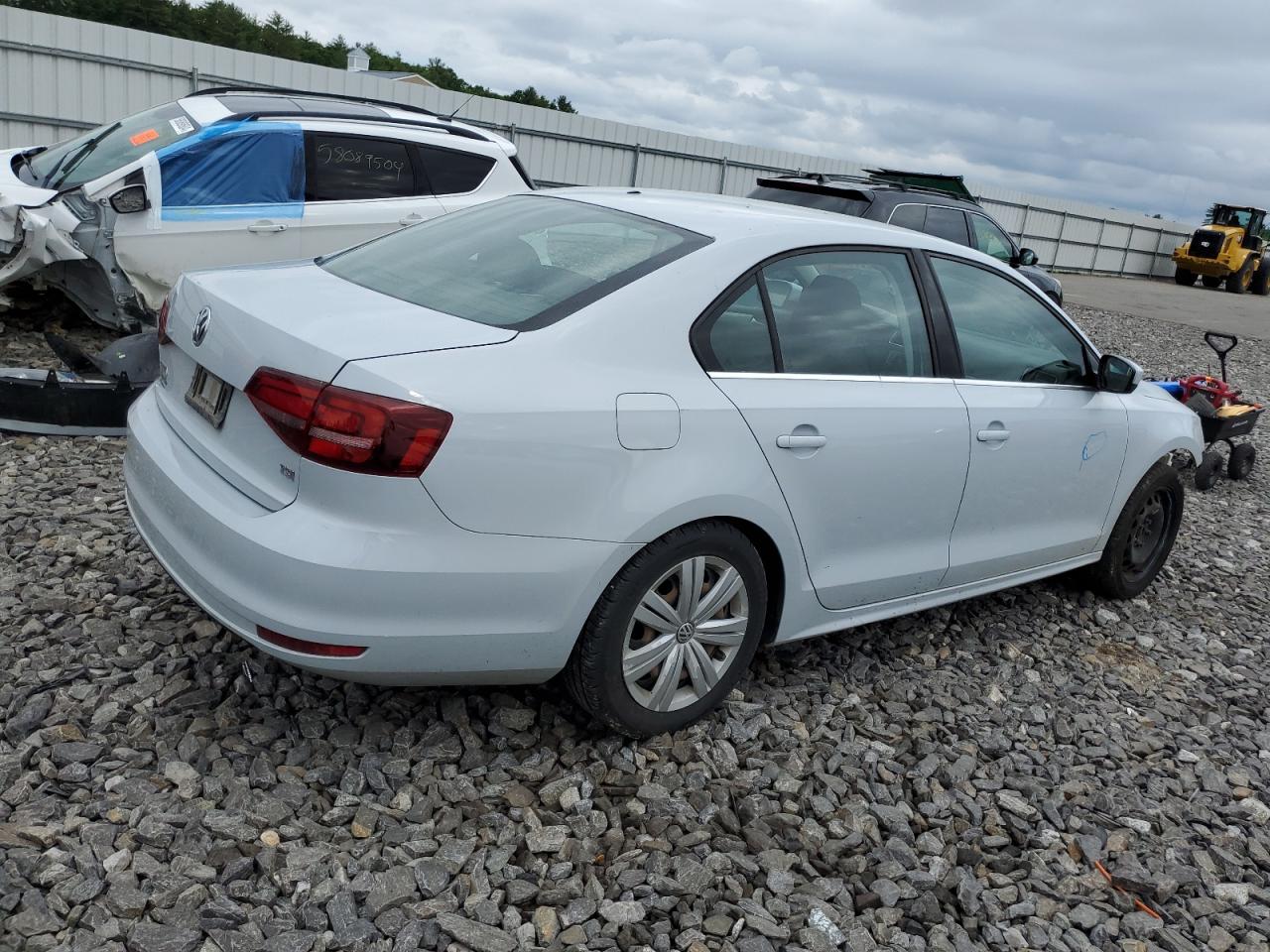 2017 Volkswagen Jetta S vin: 3VW2B7AJ7HM394251