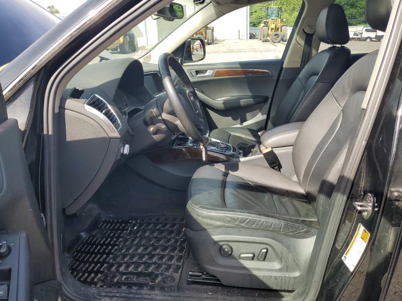 WA1DKAFP3BA021700 2011 Audi Q5 Premium Plus