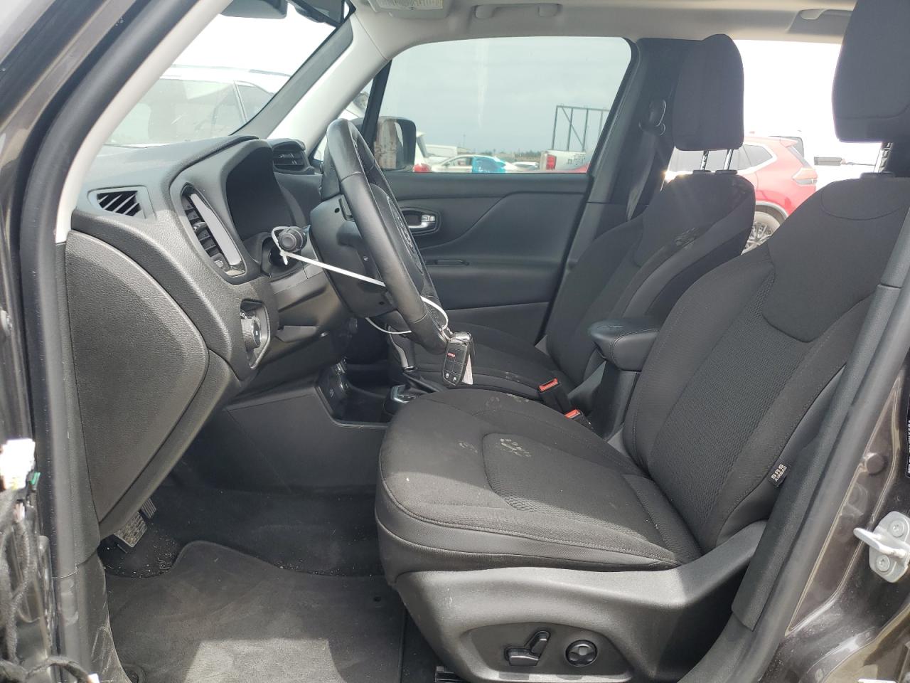 ZACCJBBB3JPH44076 2018 Jeep Renegade Latitude