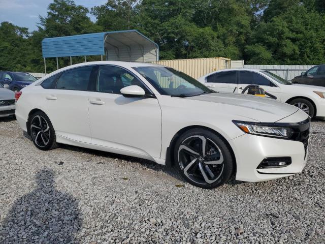 VIN 1HGCV2F37JA013773 2018 Honda Accord, Sport no.4