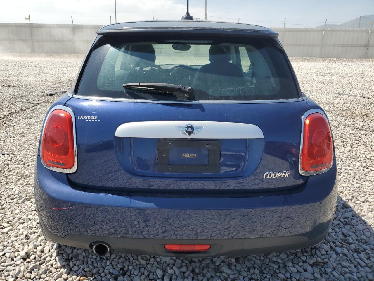 2015 Mini Cooper vin: WMWXM5C51F3B34322