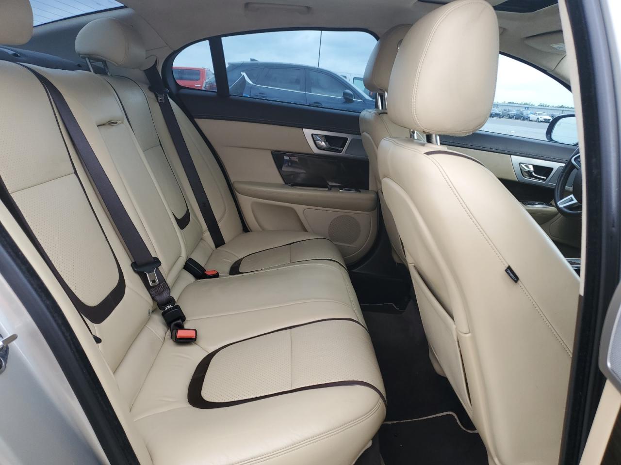 SAJWA0HB0CLS26797 2012 Jaguar Xf Portfolio