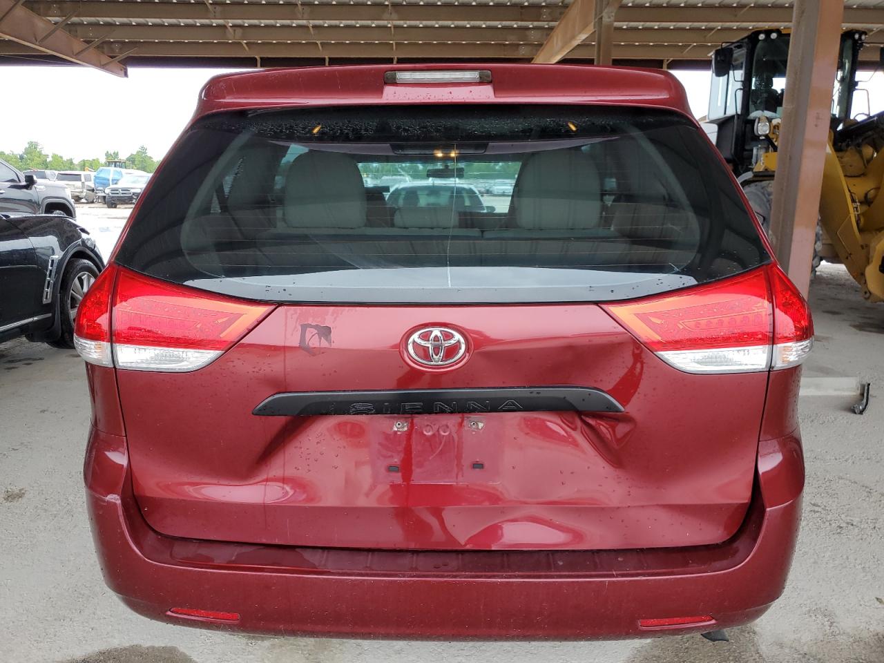 5TDKA3DC9BS007623 2011 Toyota Sienna Base