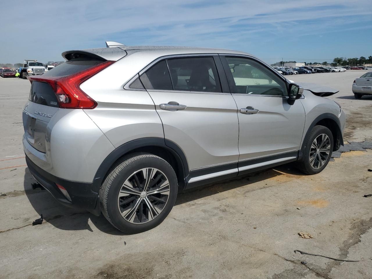 2018 Mitsubishi Eclipse Cross Se vin: JA4AT5AA2JZ059266