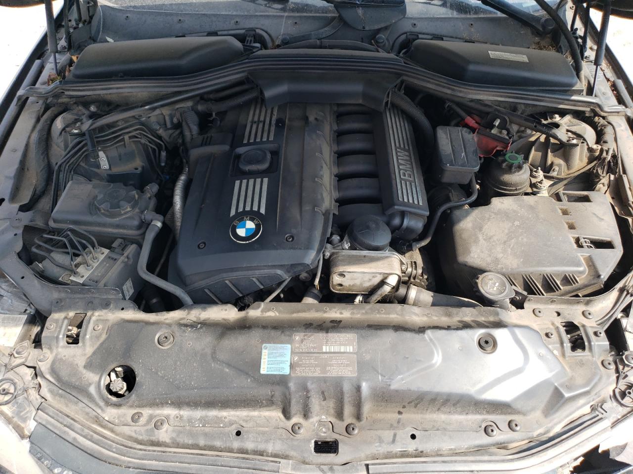 WBANV1C56AC443657 2010 BMW 528 Xi