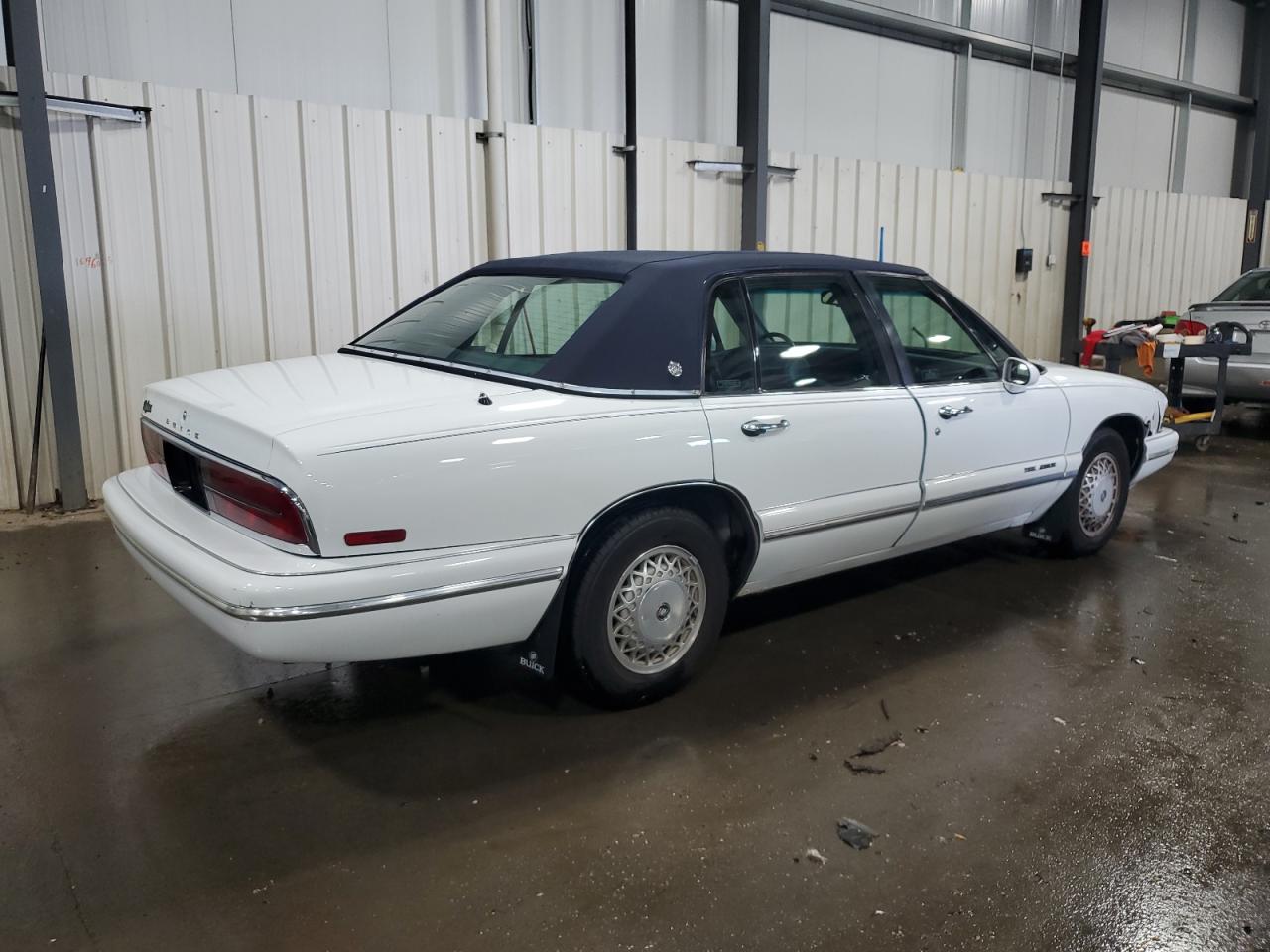 1G4CW52K5SH653060 1995 Buick Park Avenue