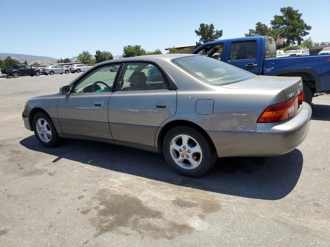 JT8BF28G4W5047109 1998 Lexus Es 300