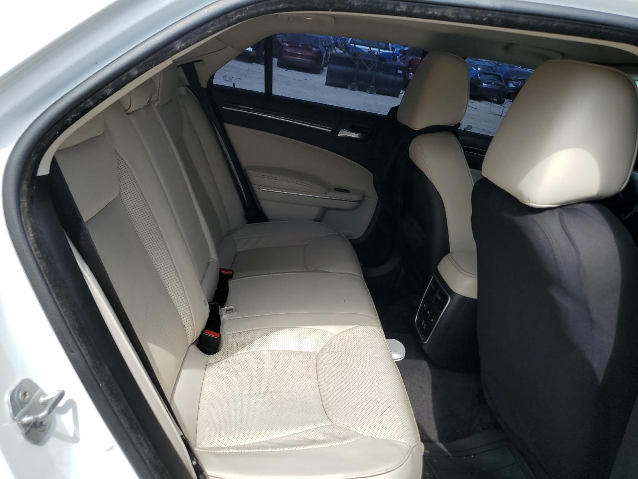 2C3CCAEG9GH161246 2016 Chrysler 300C