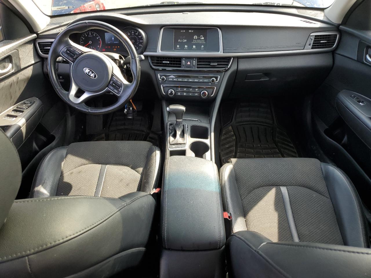 5XXGT4L33JG242235 2018 Kia Optima Lx