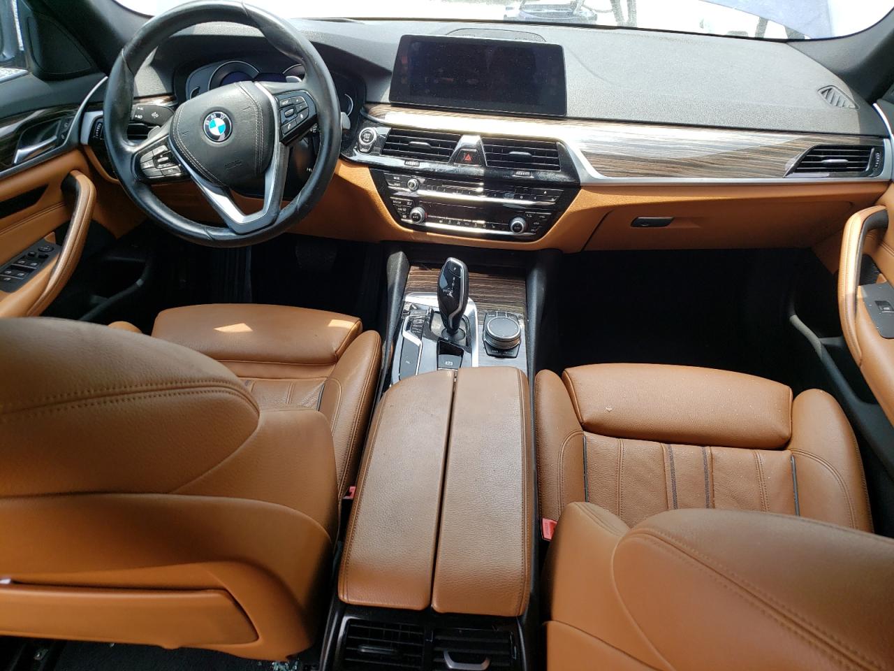 WBAJE5C31HG916985 2017 BMW 540 I