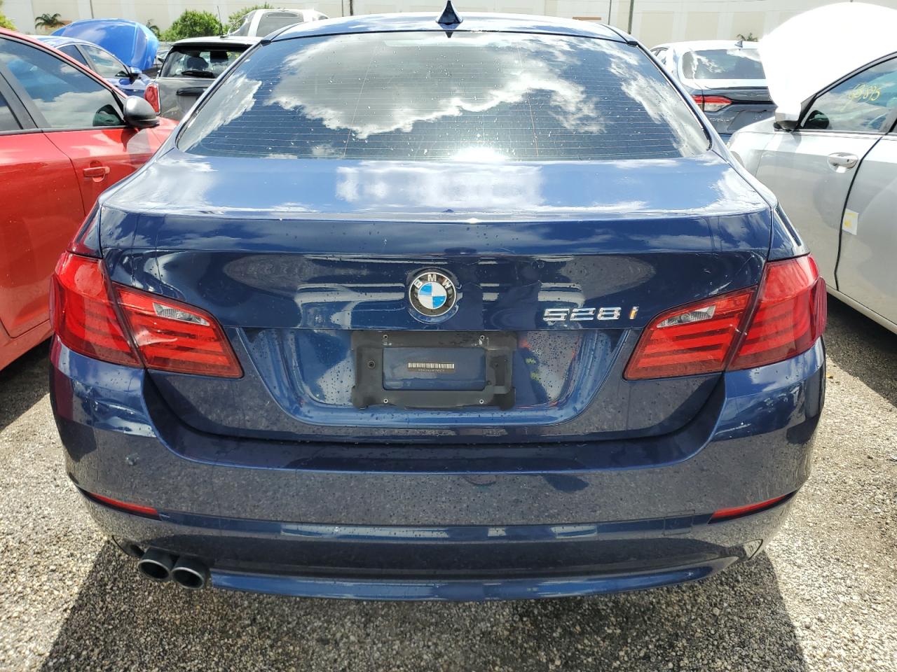WBAFR1C53BC748639 2011 BMW 528 I