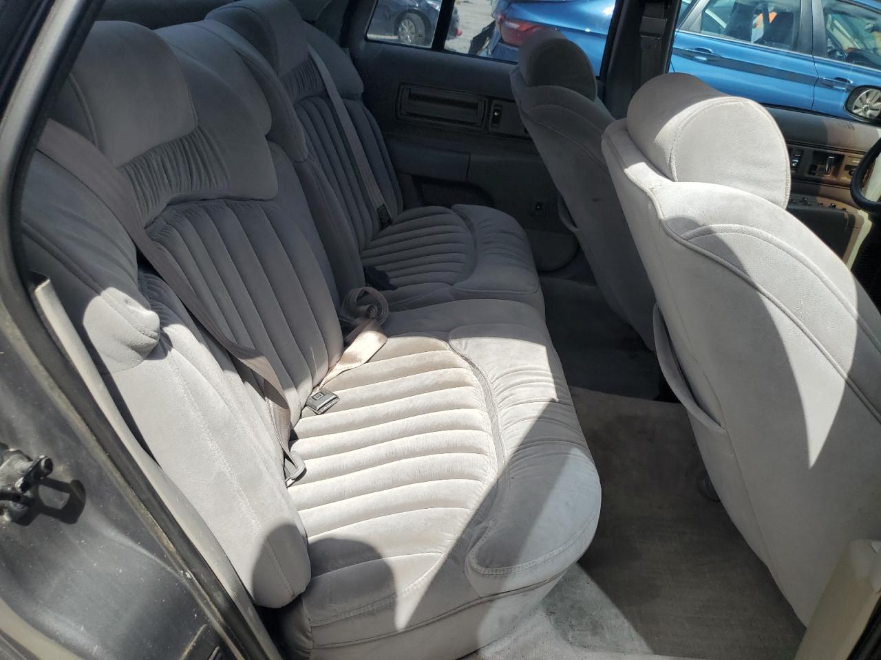 1G4BN5377NR426198 1992 Buick Roadmaster