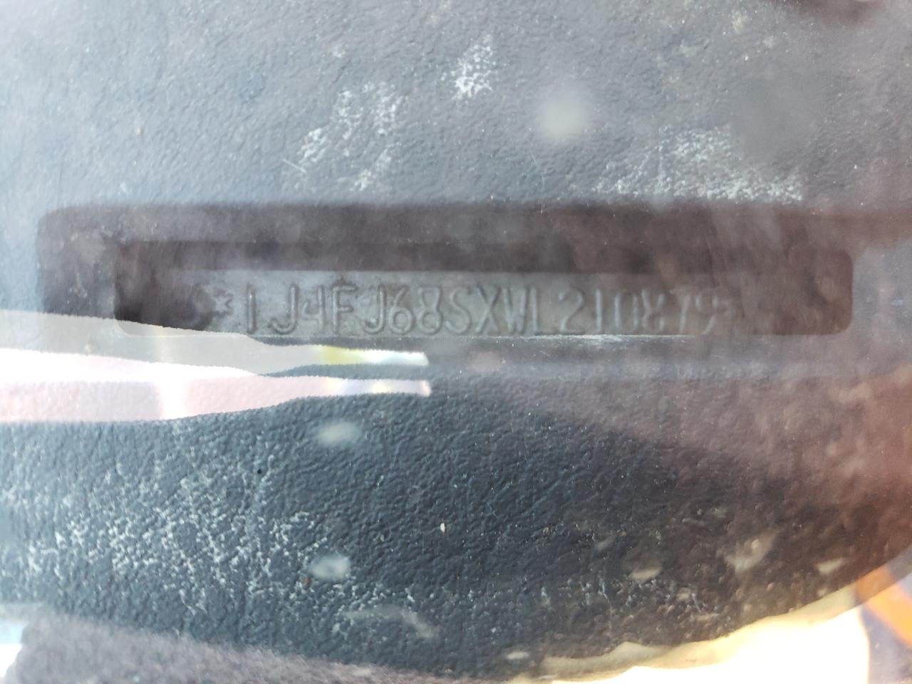 1J4FJ68SXWL210879 1998 Jeep Cherokee Sport