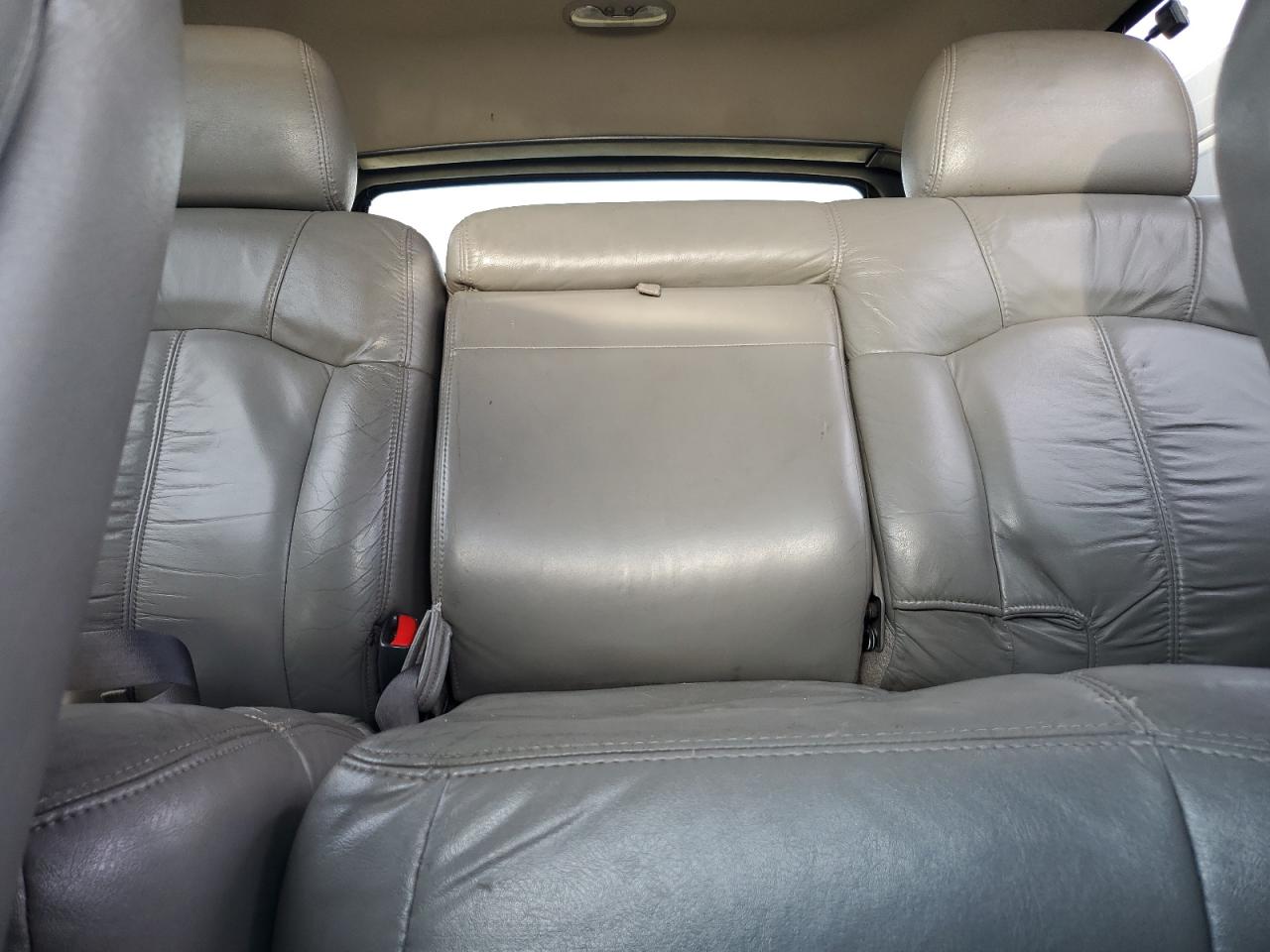 1GNEK13T91J264445 2001 Chevrolet Tahoe K1500