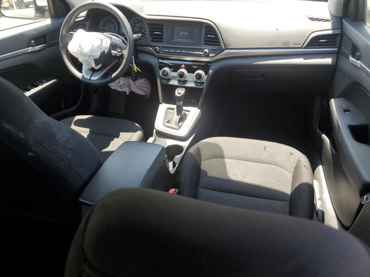 5NPD74LF1KH444899 2019 Hyundai Elantra Se
