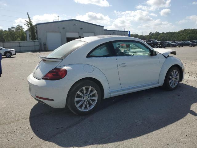 2018 VOLKSWAGEN BEETLE SE 3VWJD7AT1JM708988