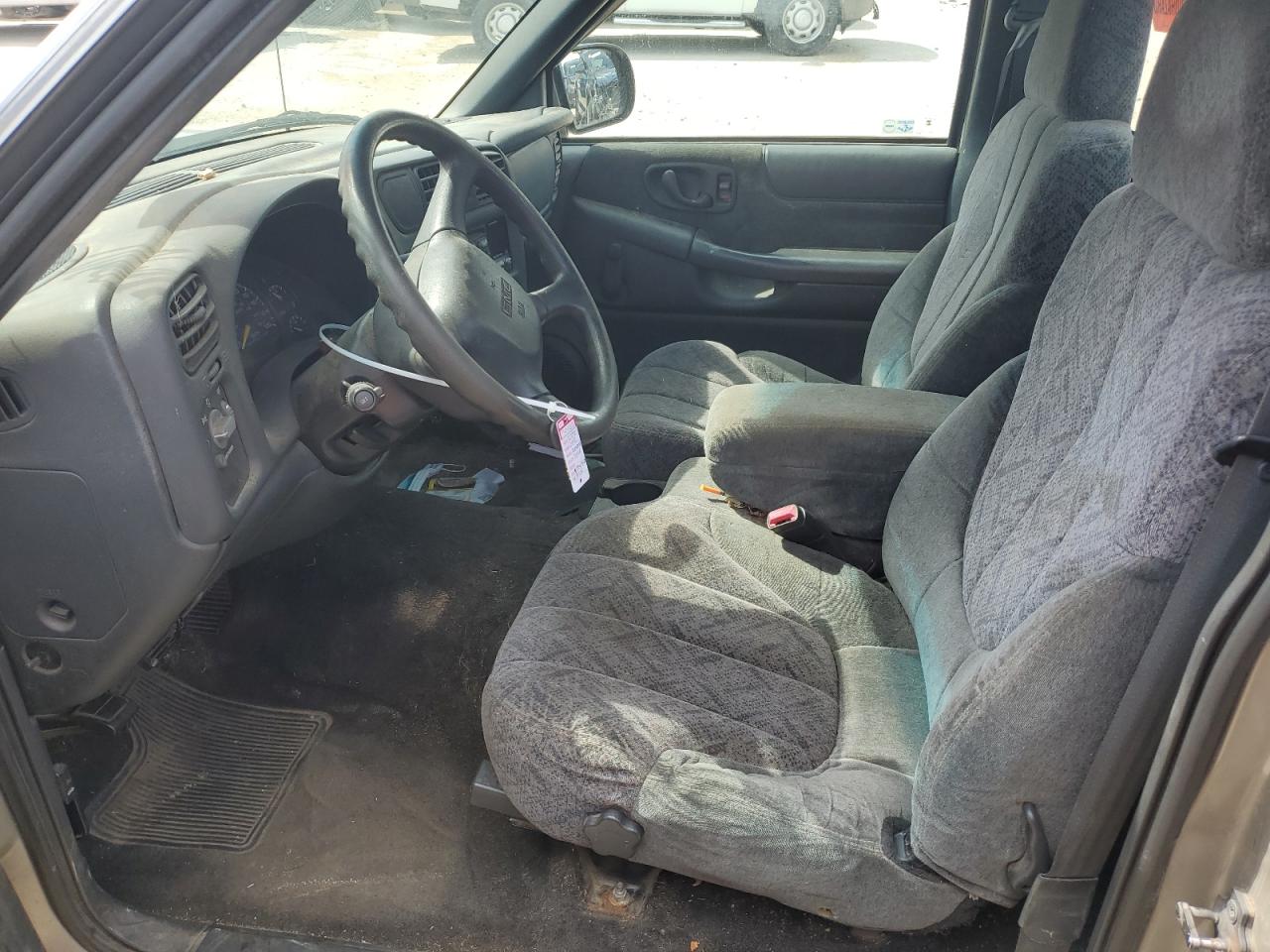 1GTCS1453YK256300 2000 GMC Sonoma