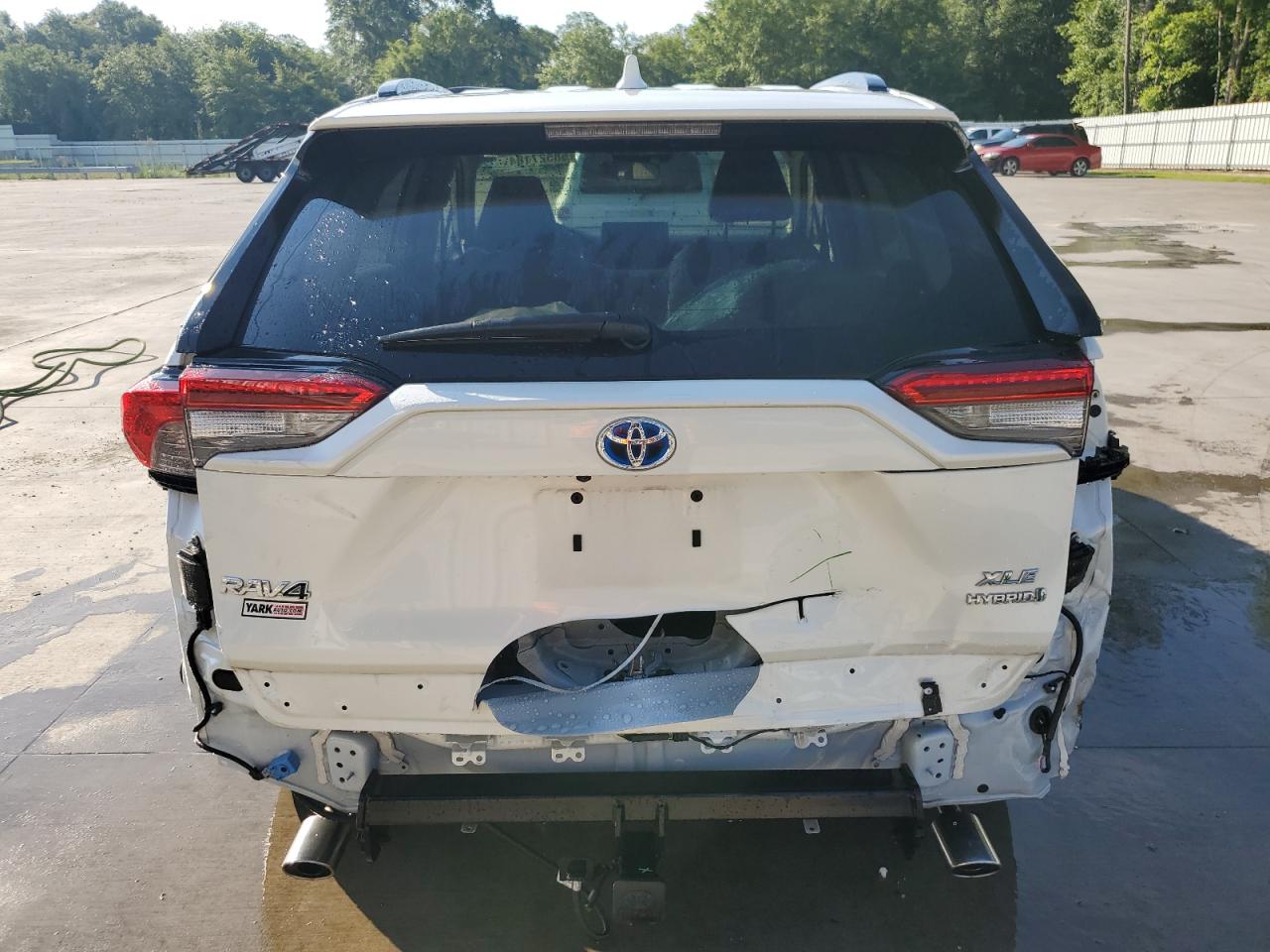 JTMB6RFV7ND532571 2022 Toyota Rav4 Xle Premium