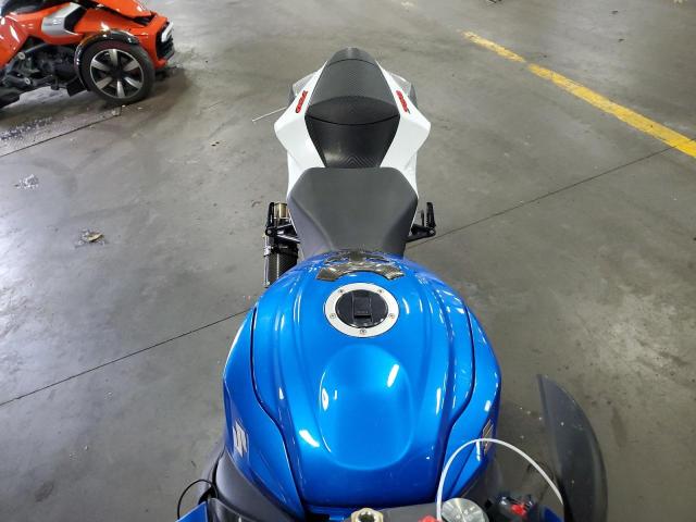 2011 SUZUKI GSX750 - JS1GR7MA5B2103156