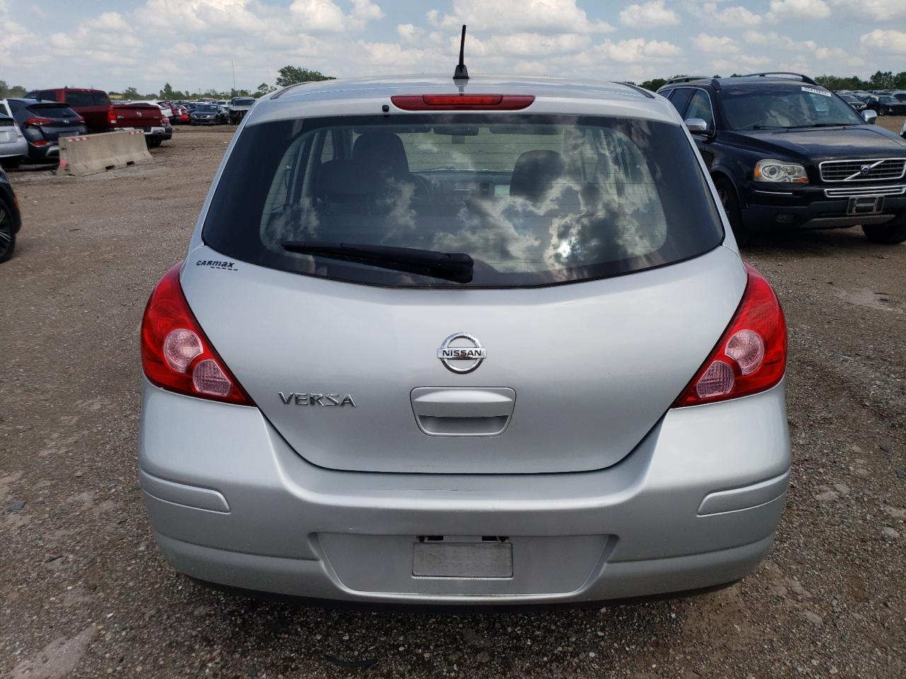 3N1BC13E49L374675 2009 Nissan Versa S