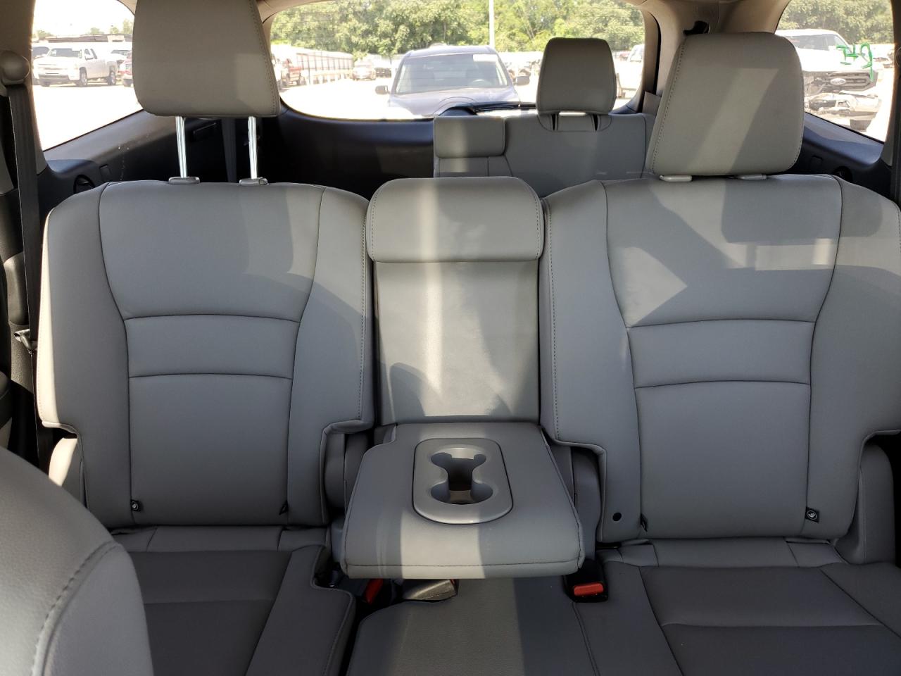 5FNYF5H59KB017995 2019 Honda Pilot Exl