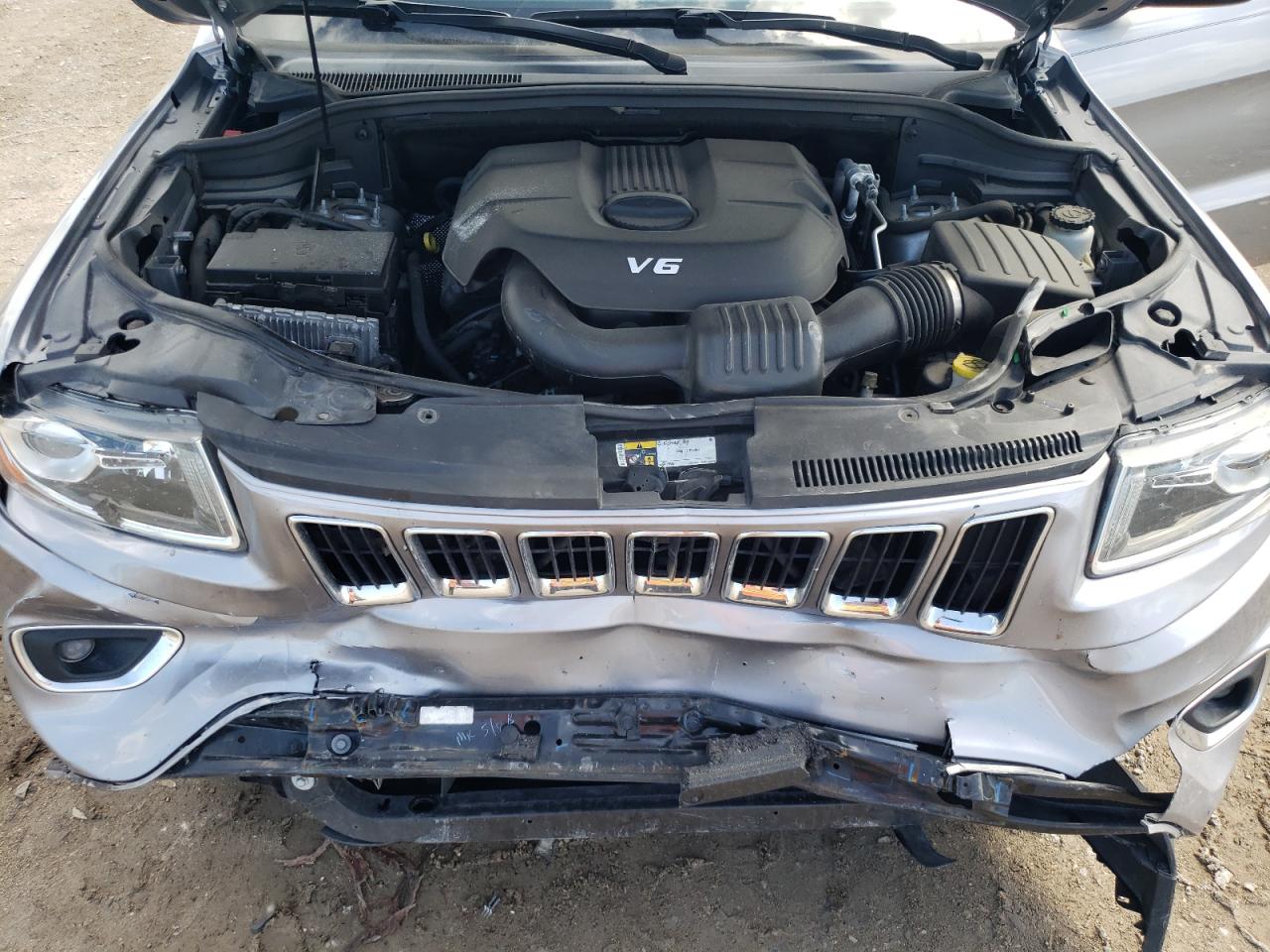 1C4RJEAG3FC613976 2015 Jeep Grand Cherokee Laredo