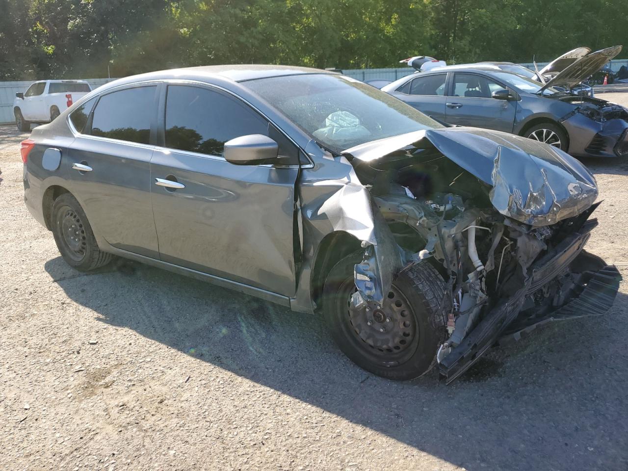 2018 Nissan Sentra S vin: 3N1AB7AP5JY269642