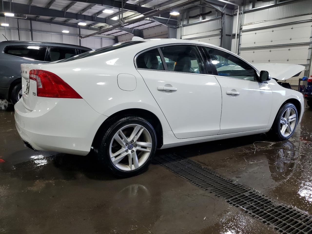 2014 Volvo S60 T5 vin: YV1612FS8E1295226