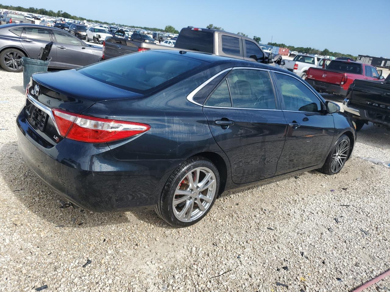 4T4BF1FK0GR517146 2016 Toyota Camry Le