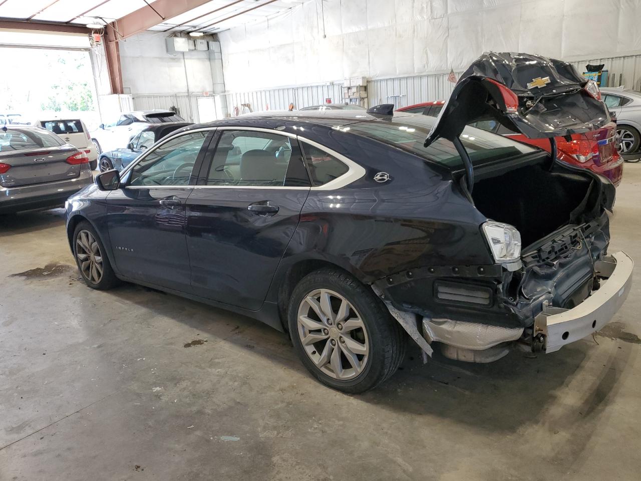 2G1105S33H9108096 2017 Chevrolet Impala Lt