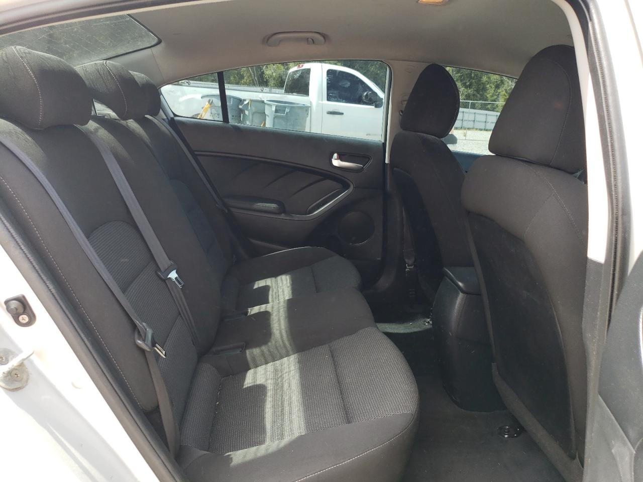 3KPFK4A73HE069209 2017 Kia Forte Lx