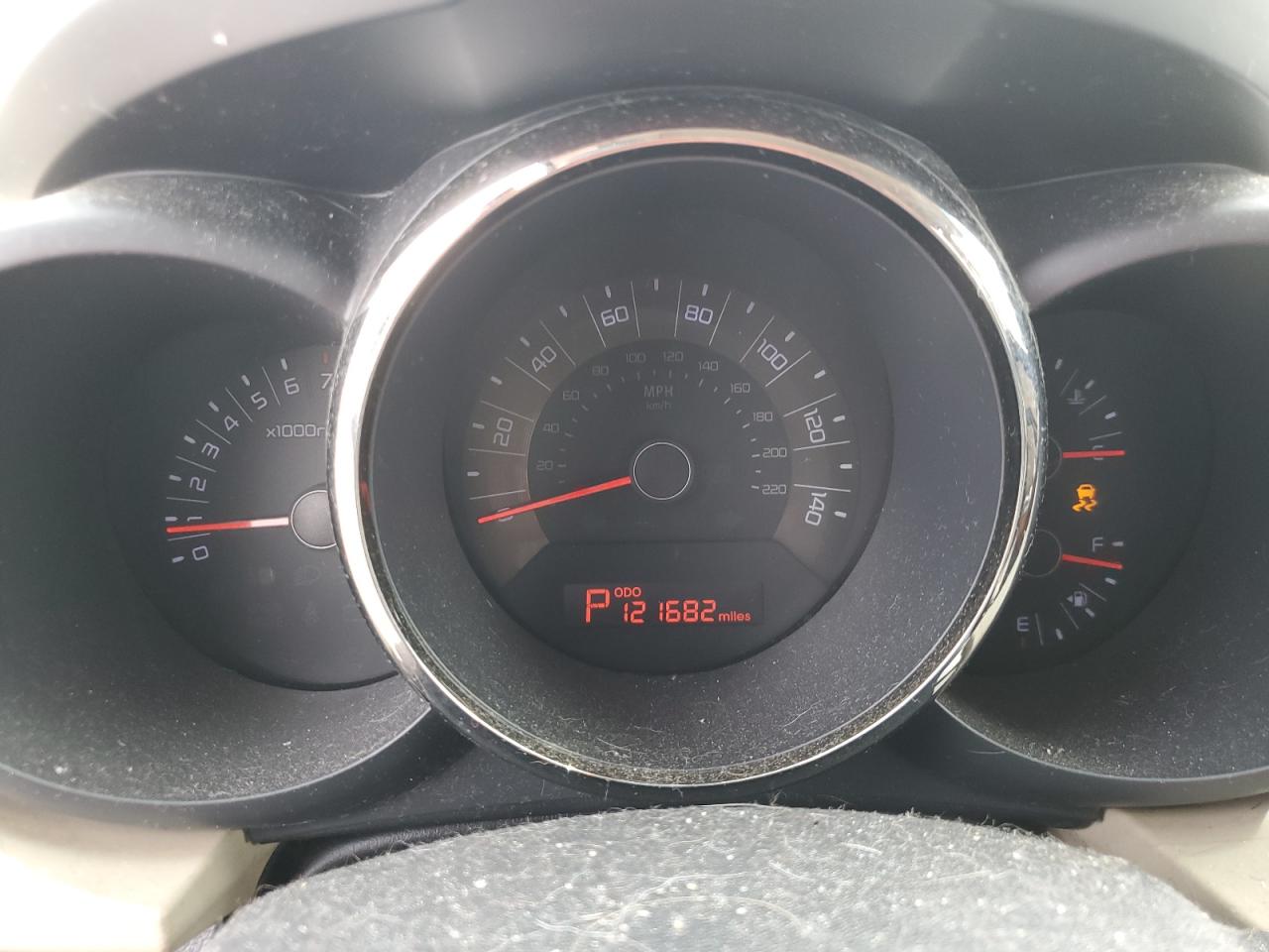 KNDJT2A24B7226057 2011 Kia Soul +