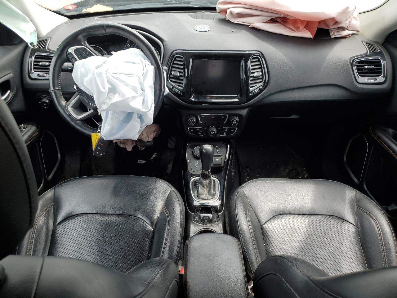 3C4NJDCB7KT650795 2019 Jeep Compass Limited