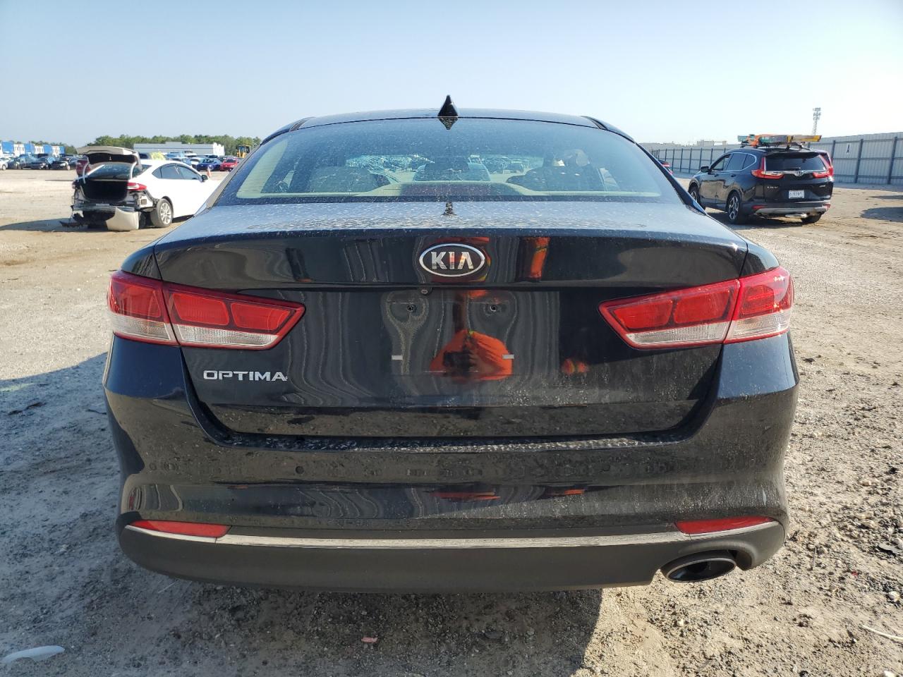 5XXGT4L35JG256718 2018 Kia Optima Lx