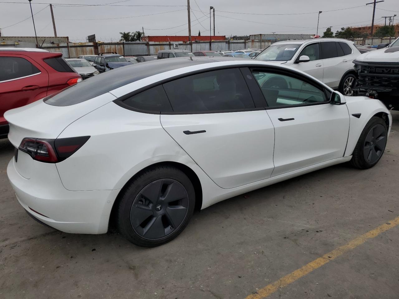 2022 Tesla Model 3 vin: 5YJ3E1EA6NF358931